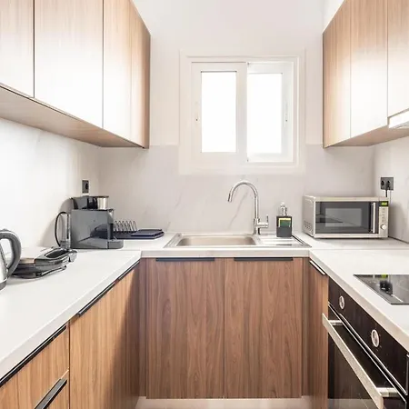 Ako12 - New, Stylish, Bright, Balcony Apartment Athens