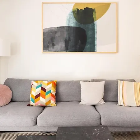 Ako12 - New, Stylish, Bright, Balcony Apartment Athens